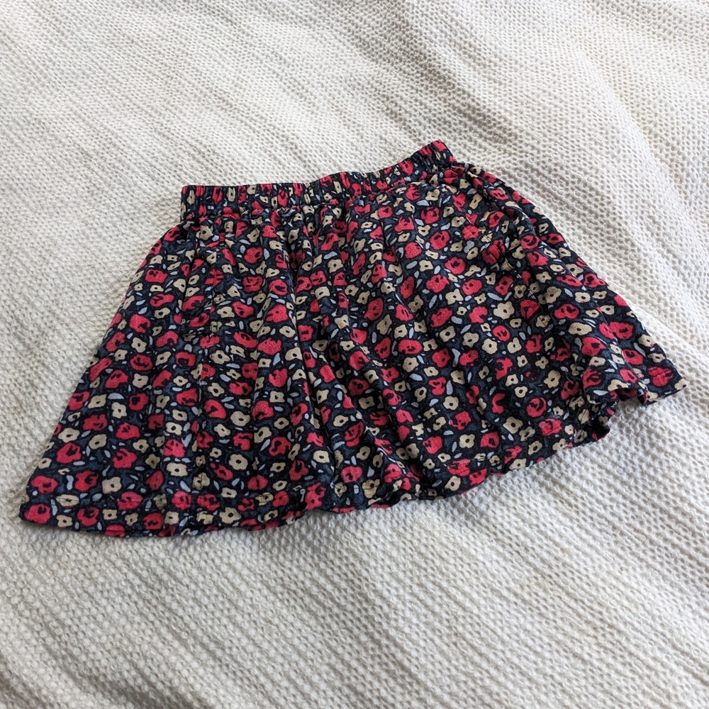UO Floral Skirt - with pockets!